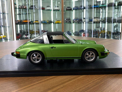 1/18 Diecast Metal Porsche 911 SC Targa (1977) Green by KKScale