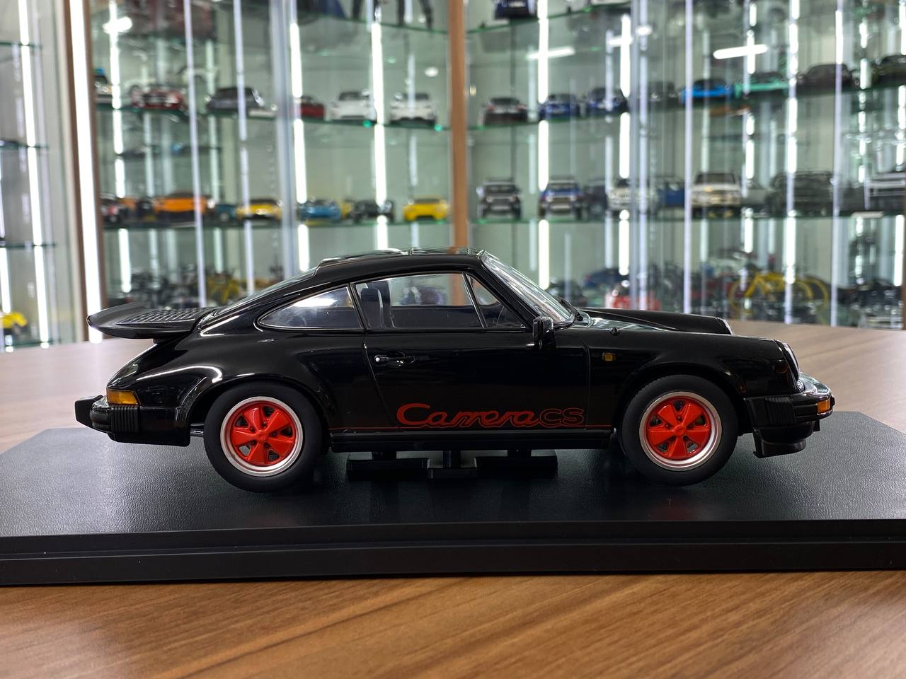 1/18 Diecast Metal Porsche Carrera CS 911 3.2 Clubsport 1989 by KK Scale