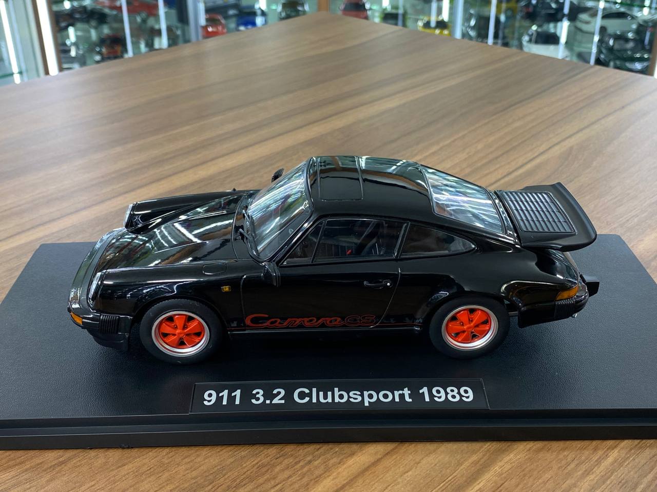 1/18 Diecast Metal Porsche Carrera CS 911 3.2 Clubsport 1989 by KK Scale