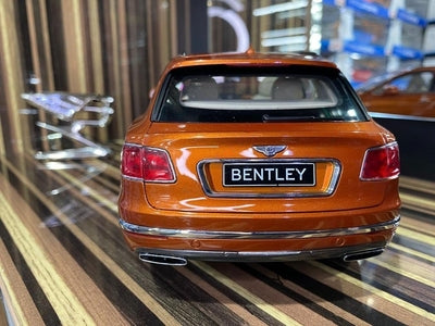 1/18 Diecast Bentley Bentayga Orange Kyosho Scale Model Car