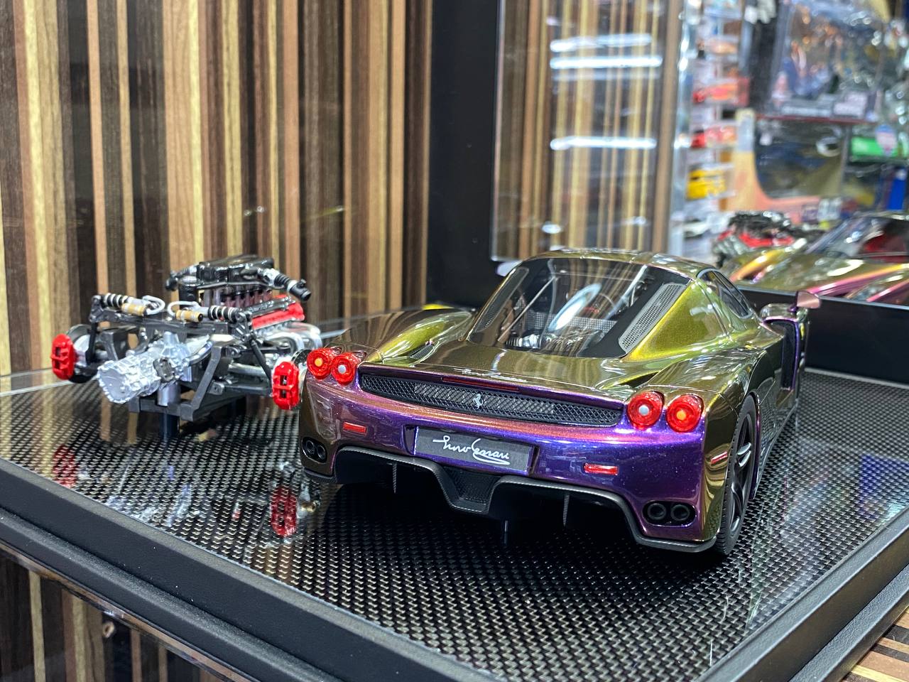 1/18 General Models Resin Model - Ferrari Enzo With Engine in Captivating Chameleon Finish|Sold in Dturman.com Dubai UAE.