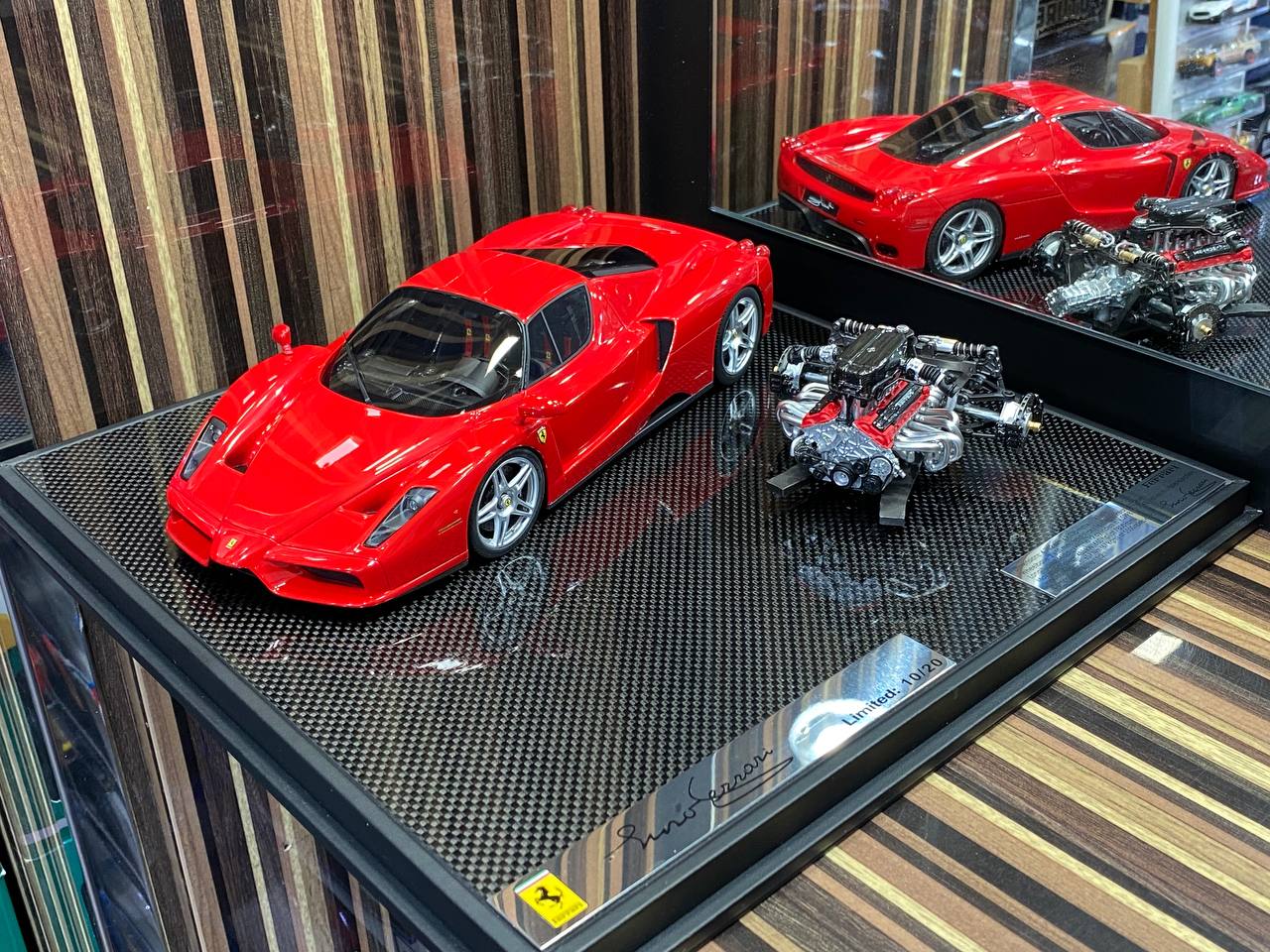 1/18 General Models Resin Model - Ferrari Enzo With Engine in Striking Red|Sold in Dturman.com Dubai UAE.