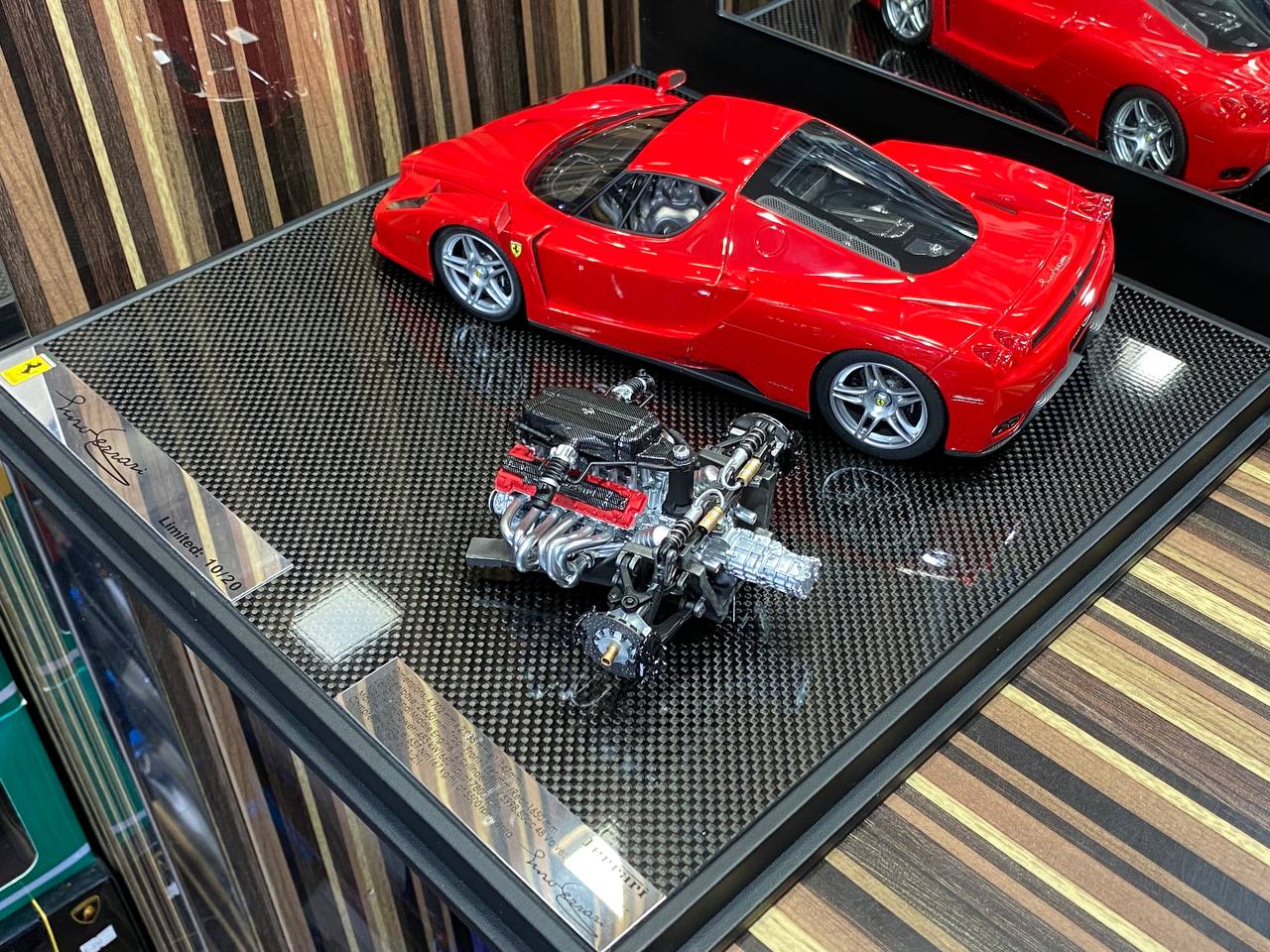 1/18 General Models Resin Model - Ferrari Enzo With Engine in Striking Red|Sold in Dturman.com Dubai UAE.