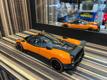 Almost Real Pagani Zonda F - 1/18 Diecast Model, All Opening - Orange/Carbon