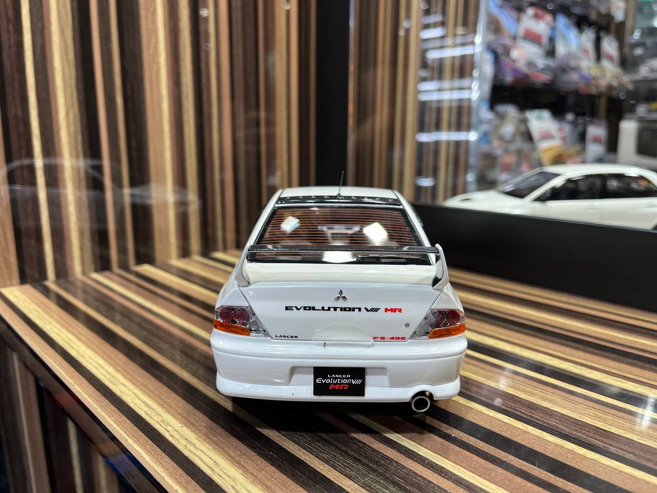 Super A Mitsubishi Lancer Evolution - 1/18 Diecast Model, All Opening - White