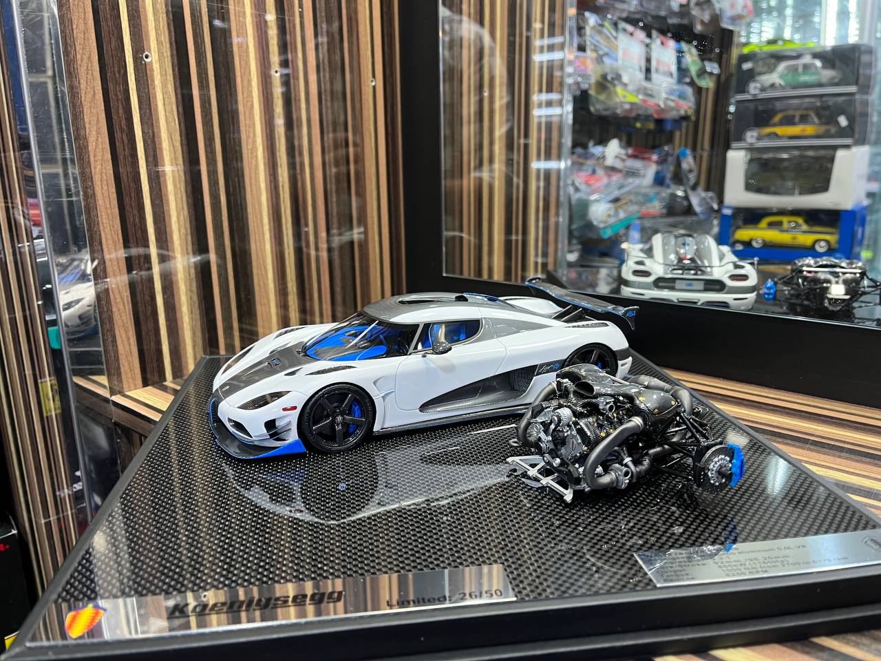 General Models Koenigsegg Agera - 1/18 Resin Model - White Carbon