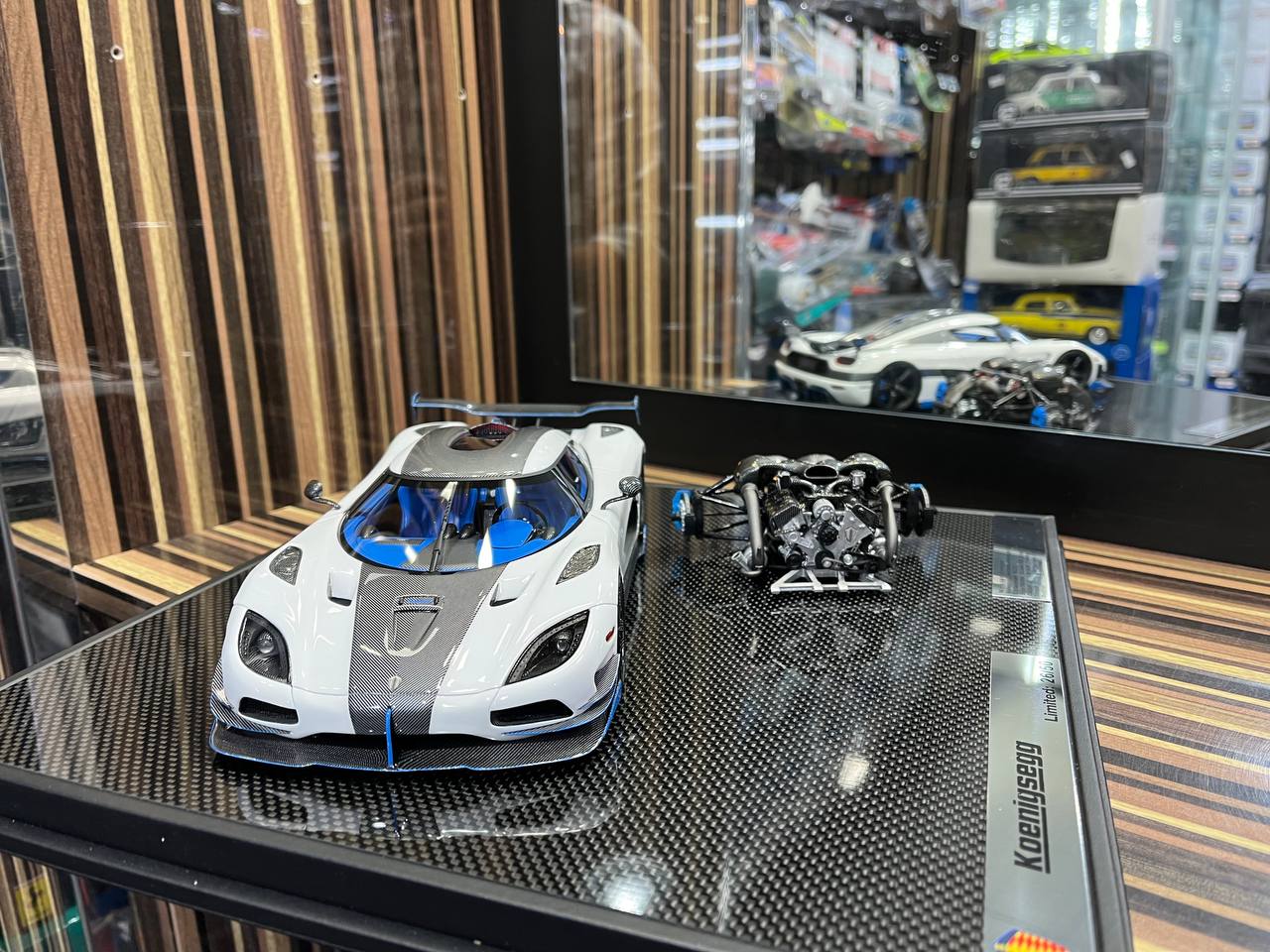 General Models Koenigsegg Agera - 1/18 Resin Model - White Carbon