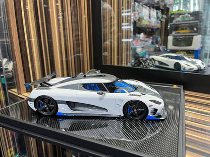 General Models Koenigsegg Agera - 1/18 Resin Model - White Carbon