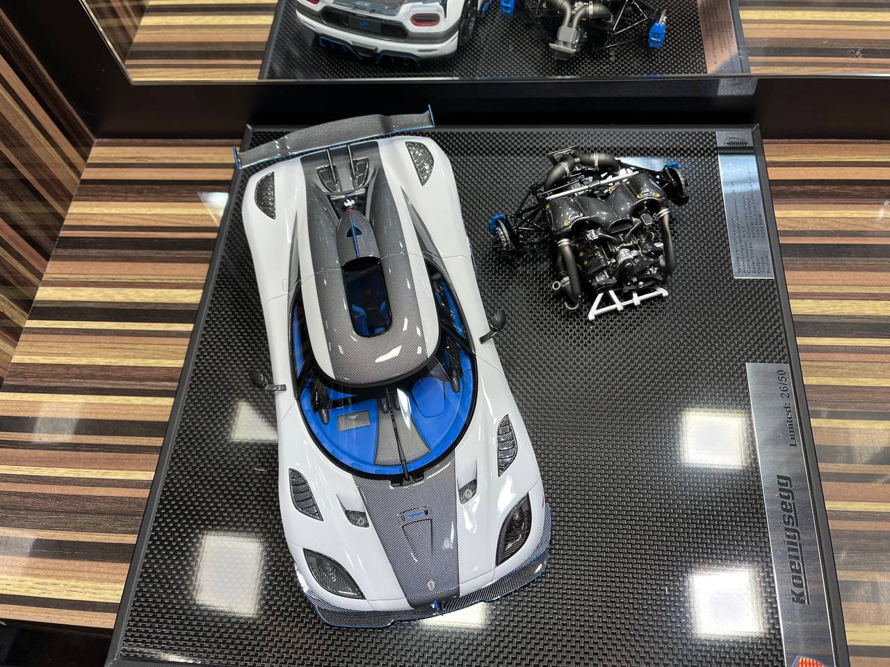 General Models Koenigsegg Agera - 1/18 Resin Model - White Carbon