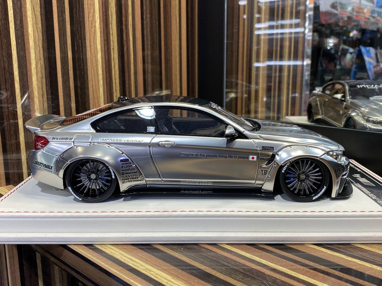 Davis & Giovanni BMW M4 LBWK - 1/18 Resin Model, Not Opening - Chrome Silver