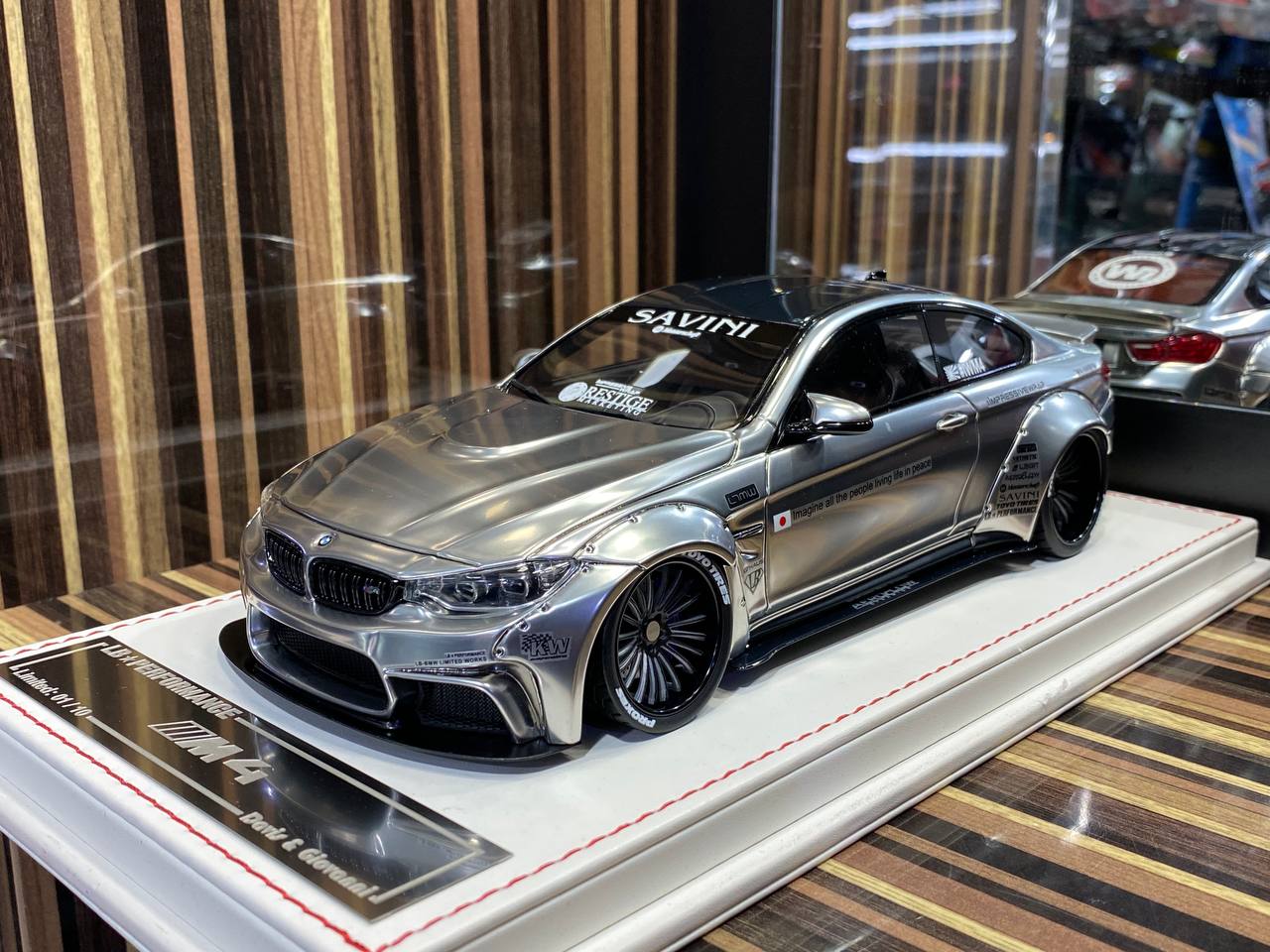 Davis & Giovanni BMW M4 LBWK - 1/18 Resin Model, Not Opening - Chrome Silver