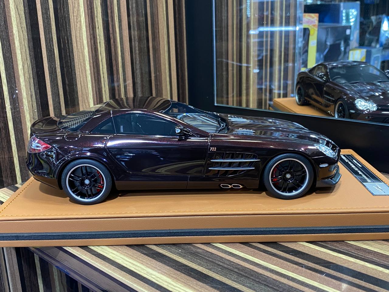 Mercedes Benz SLR Mclaren 722 by Ivy model [ Metallic brown| 1/18 | Resin| Limited Edition]