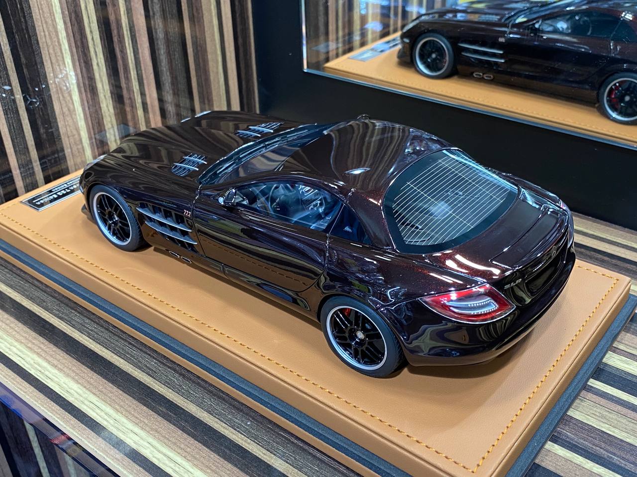 Mercedes Benz SLR Mclaren 722 by Ivy model [ Metallic brown| 1/18 | Resin| Limited Edition]