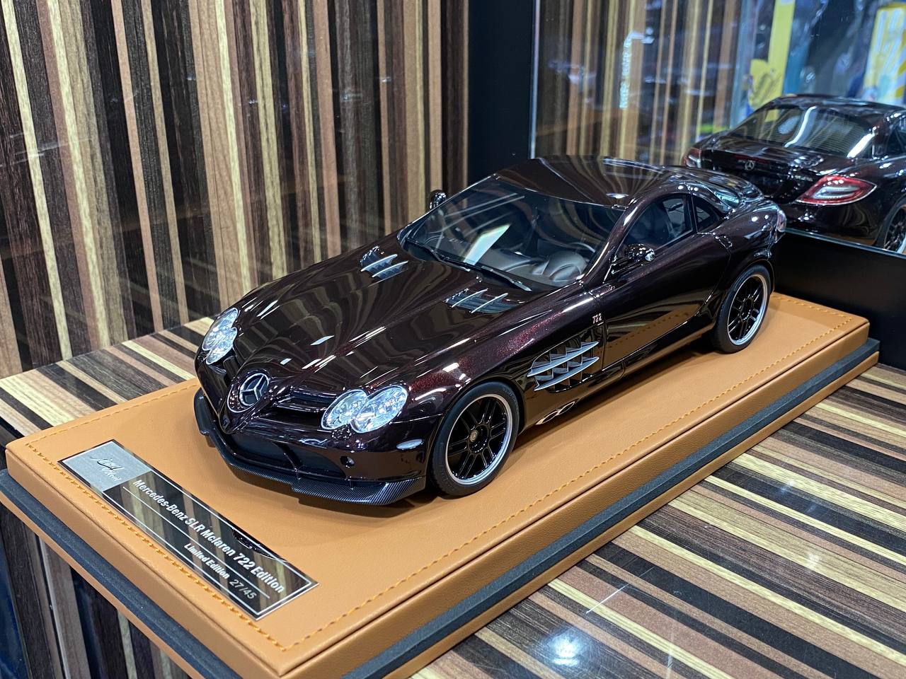 Mercedes Benz SLR Mclaren 722 by Ivy model [ Metallic brown| 1/18 | Resin| Limited Edition]