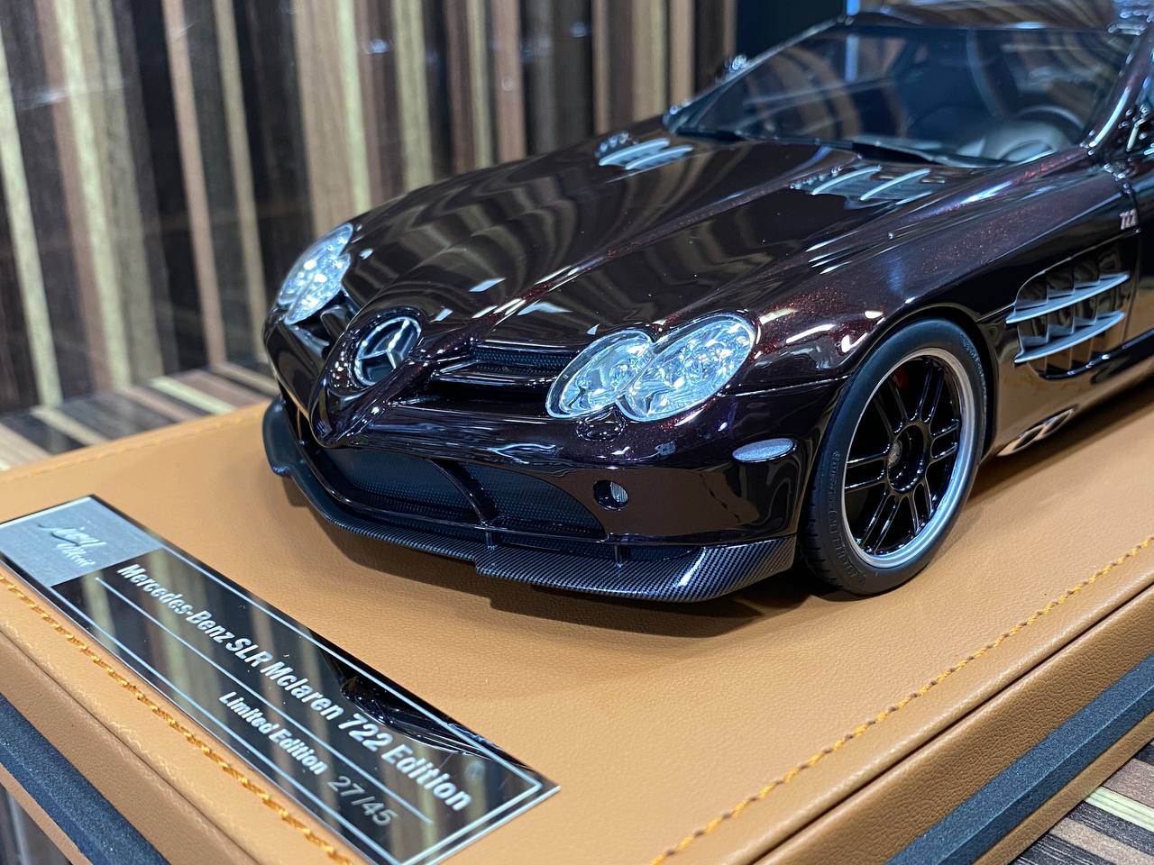 Mercedes Benz SLR Mclaren 722 by Ivy model [ Metallic brown| 1/18 | Resin| Limited Edition]