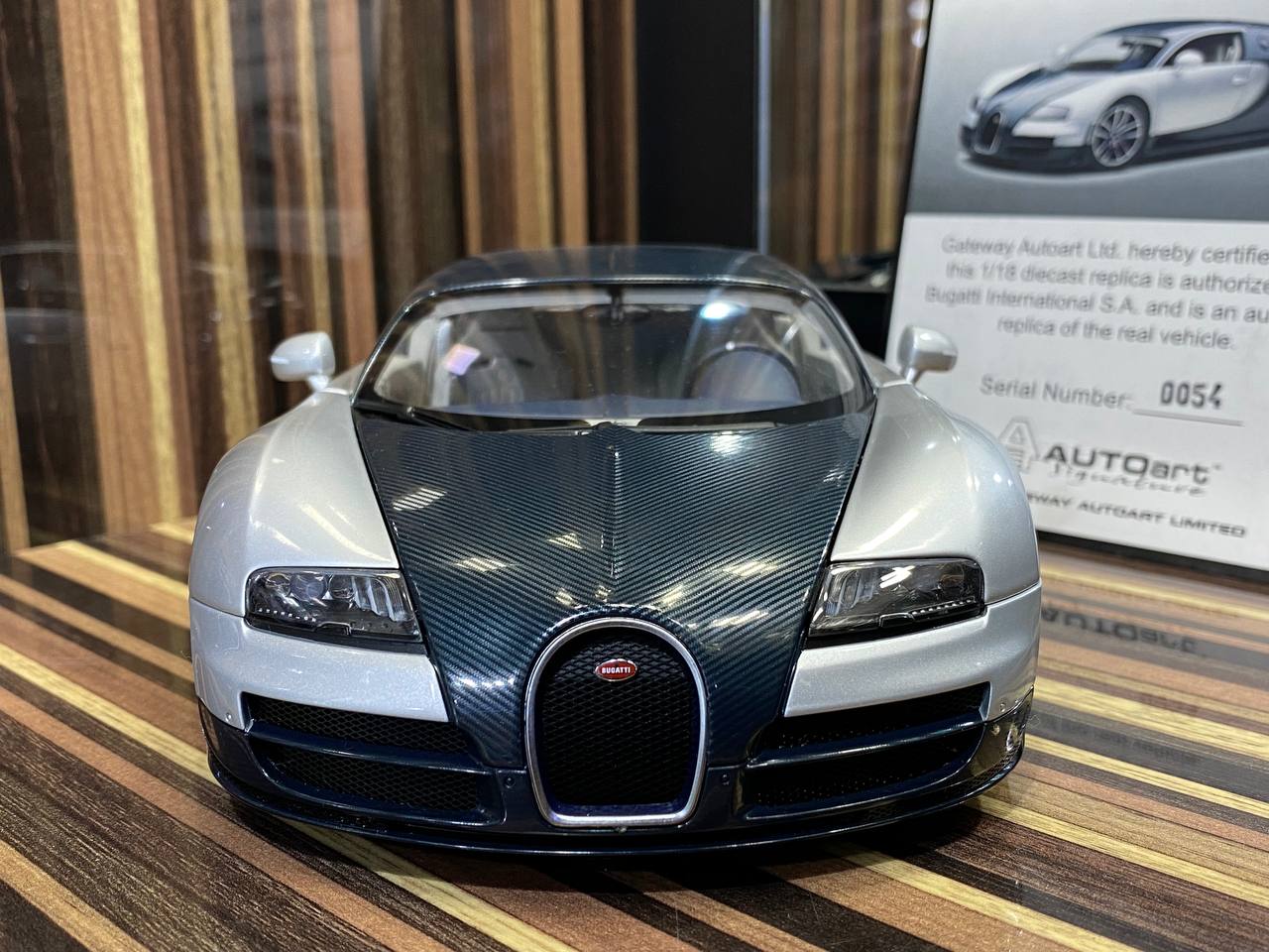 AutoArt Bugatti Veyron 16.4 Super Sport -[ 1/18 Diecast, Dark Blue]