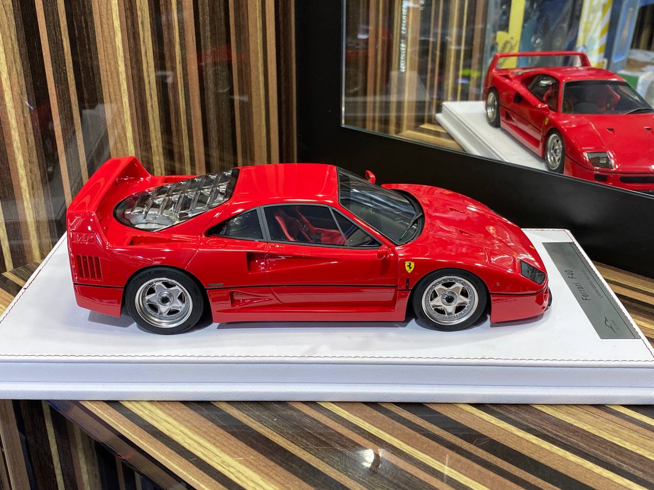 GL Models  Ferrari F40 Limited Edition[1/18 resin Red ]