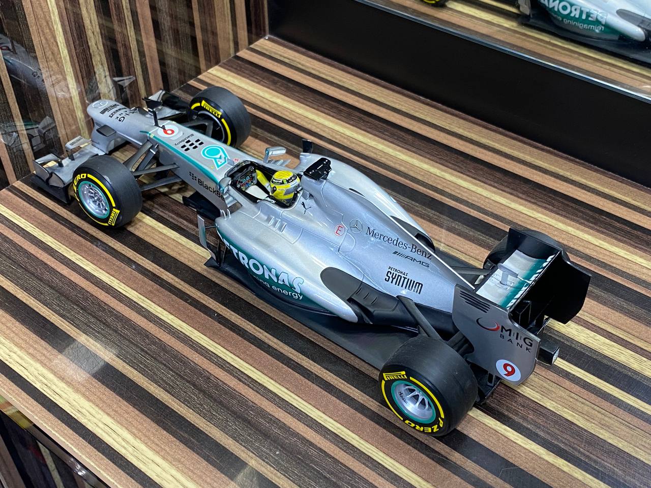 Mercedes Benz AMG Petronas F1 F1 W04 #6 N. Rosberg 2013 by Minichamps –  dturman.com