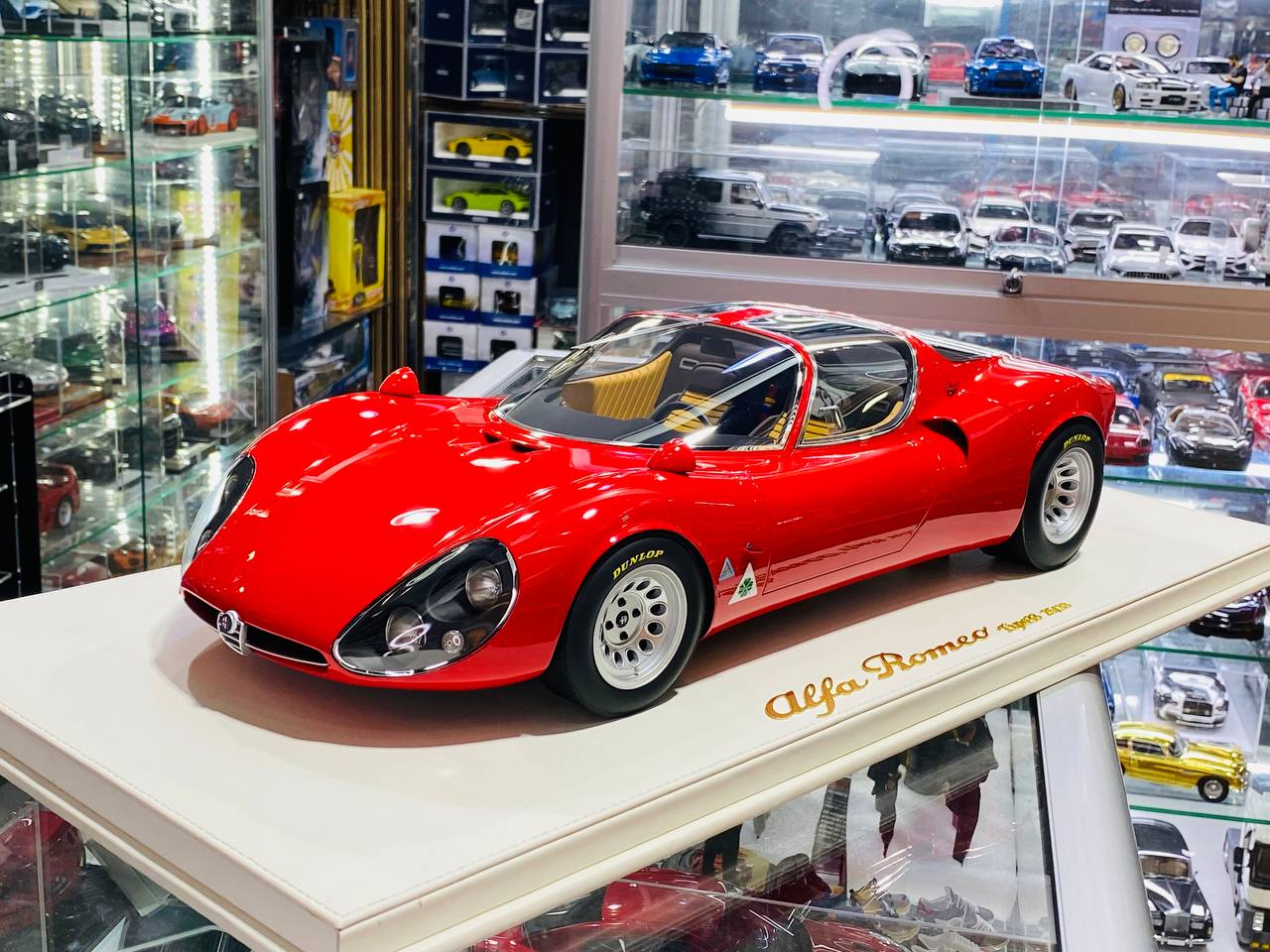 1/8 Resin DMH Alfa Romeo Tipo 33/2 Stradale Model Car - Mark Red 