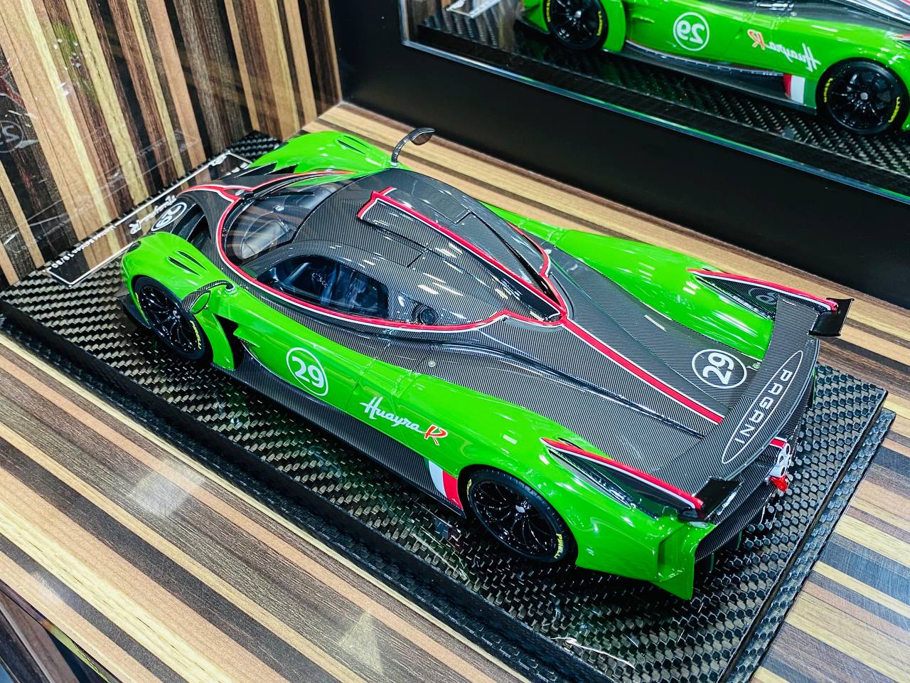 Exclusive VIP Model Pagani Huayra R #29 [ Resin Green | Limited Edition ]