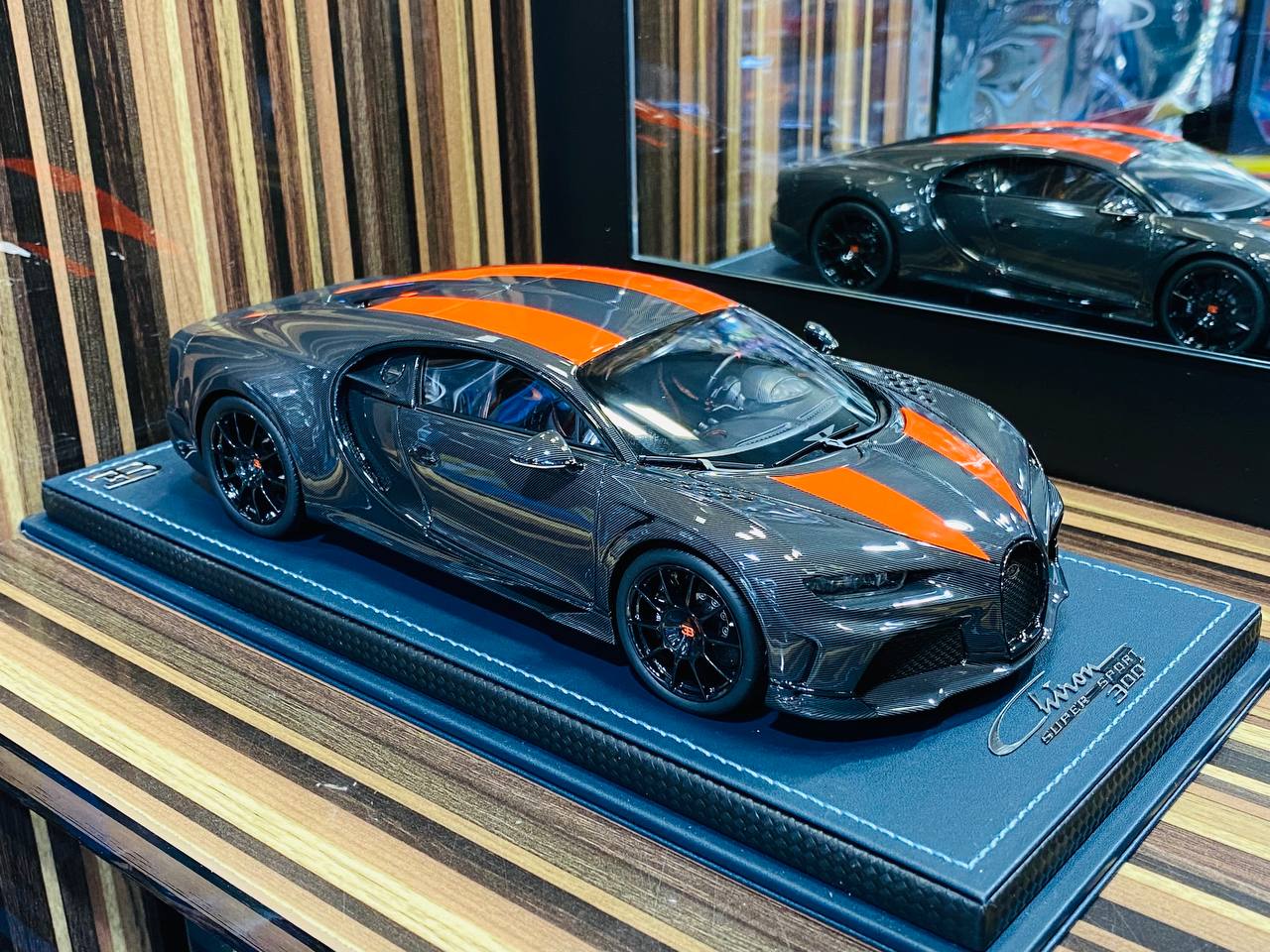 Exclusive MR Collection Models Bugatti Chiron Super Sport Resin - Carbon/Orange Line | Limited Edition!