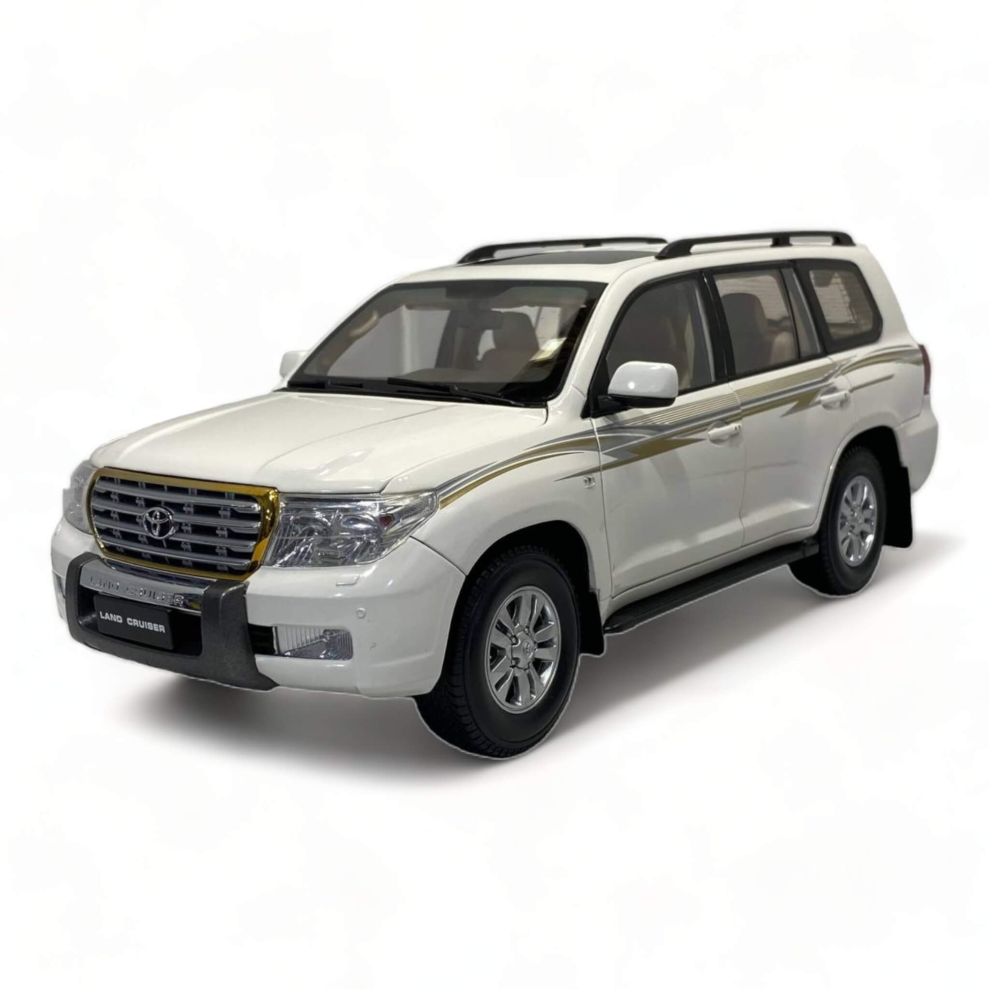 1/18 Diecast Toyota Land Cruiser LC200 Gold Grill White 2008 FAW Toys Scale Model Car|Sold in Dturman.com Dubai UAE.