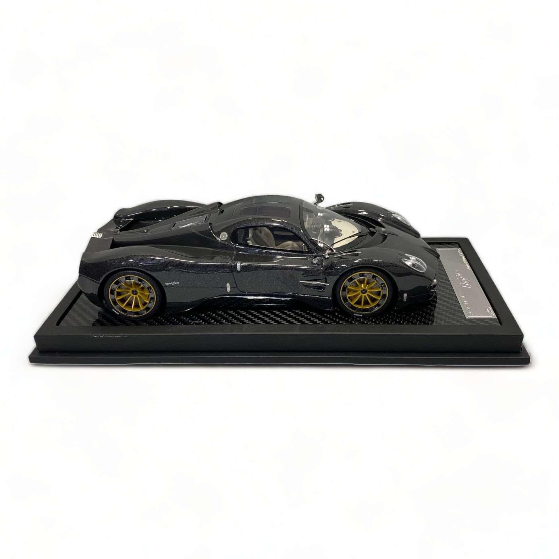 Pagani UTOPIA FULL CARBON by VIP Models|Sold in Dturman.com Dubai UAE.