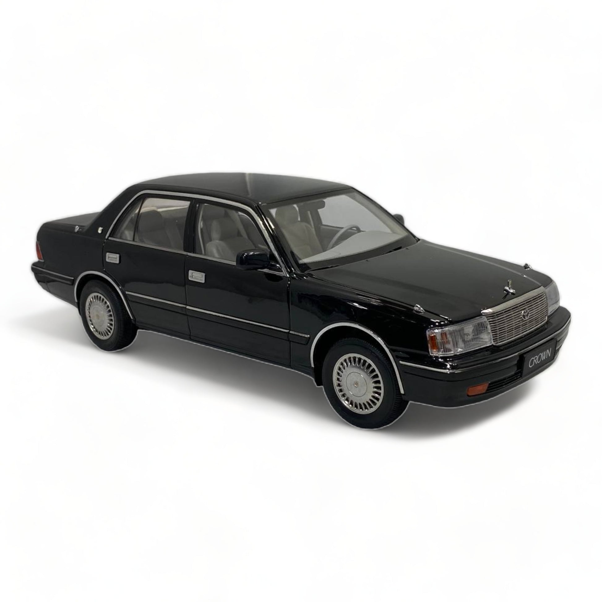 Toyota Crown Black 1/18 by KengFai|Sold in Dturman.com Dubai UAE.