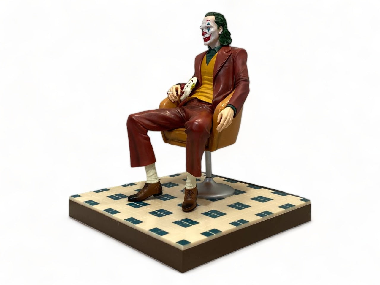 1:6 scale figure of The Joker|Sold in Dturman.com Dubai UAE.