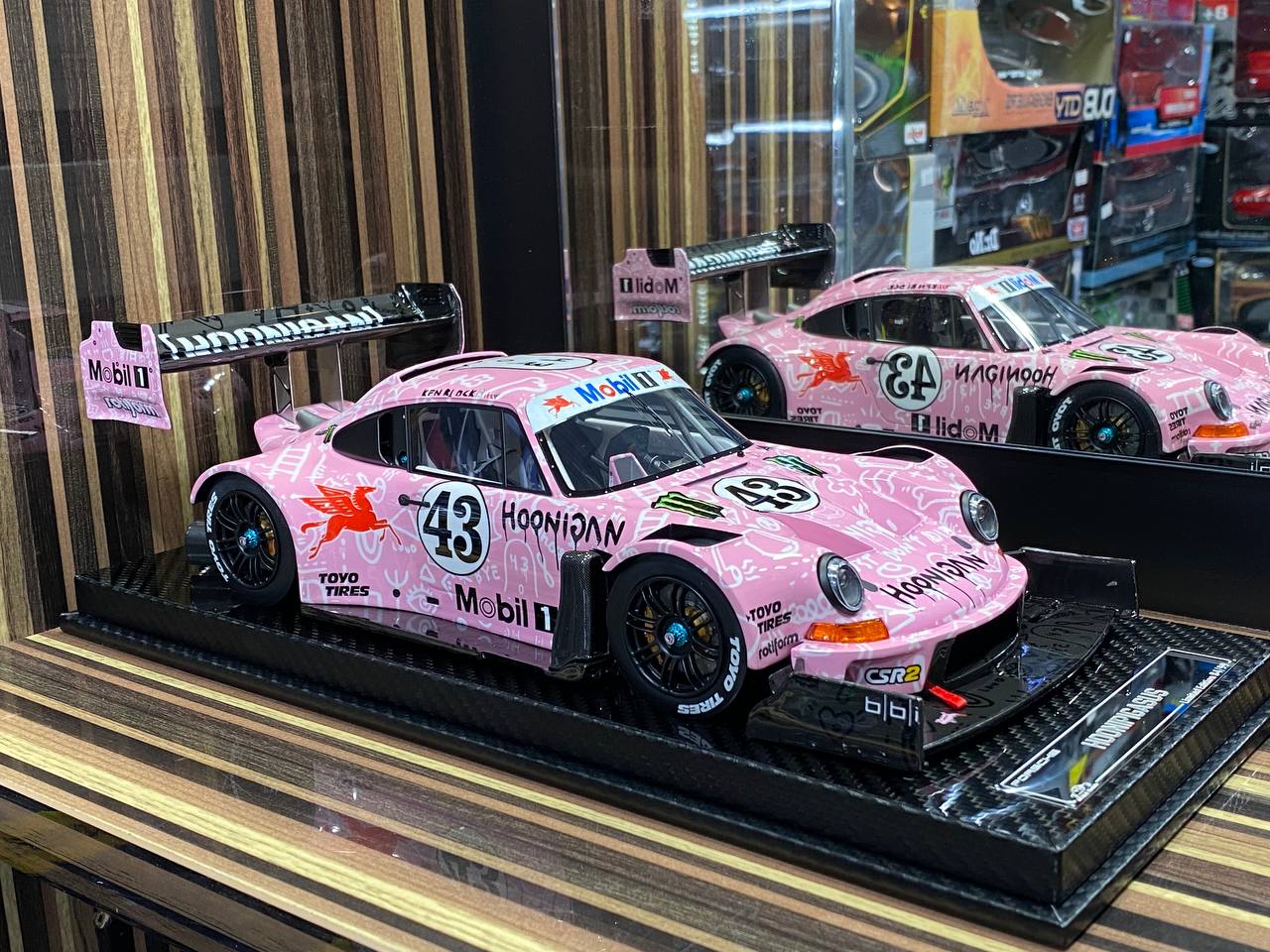 1/18 VIP Models - Porsche HOONPIGASUS (PINK) Scale Model Cars – dturman.com