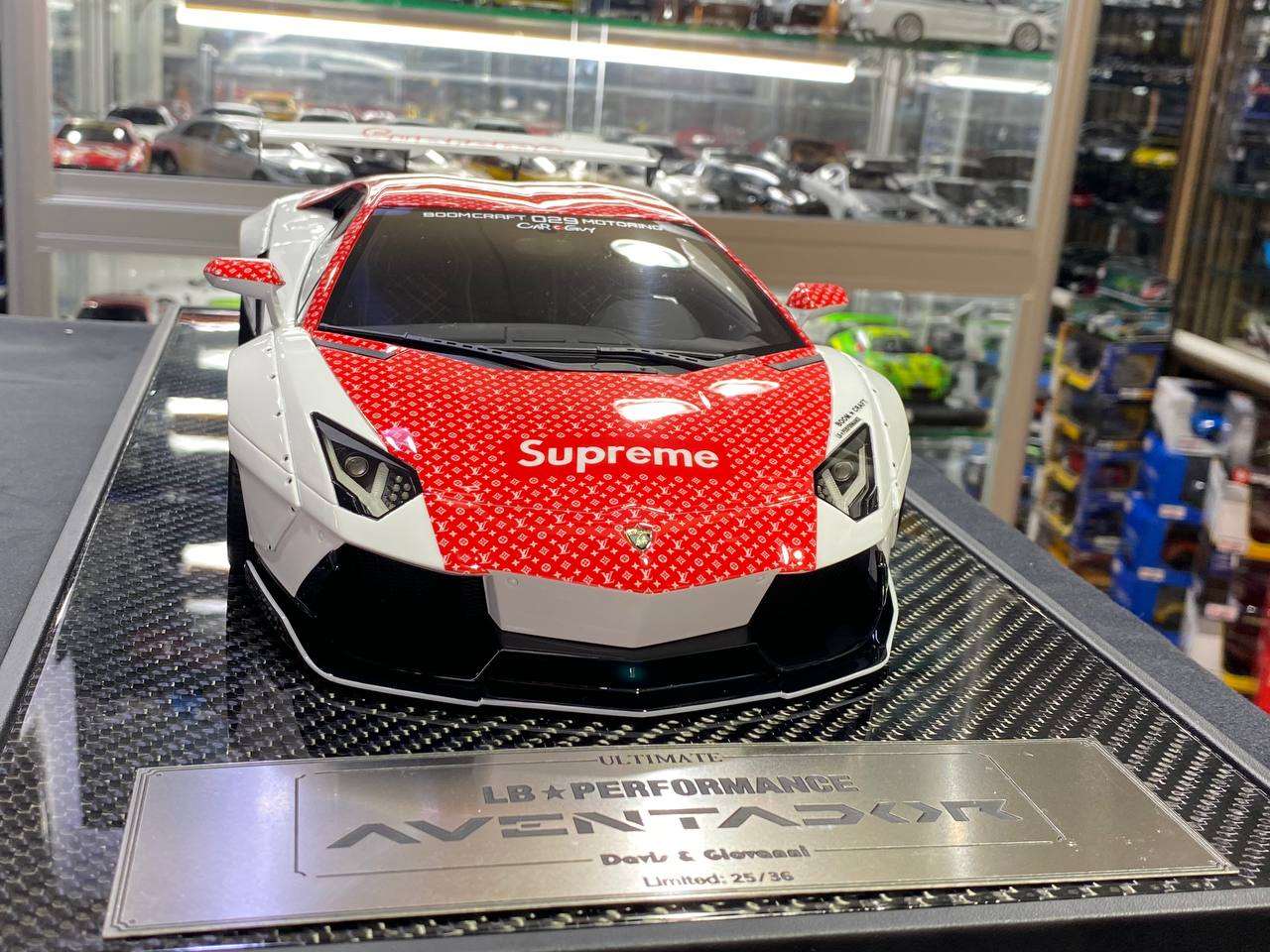 1/12 Resin Lamborghini Aventador LB Performance White Model car by Davis & Giovanni