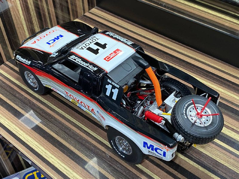 1/18 Diecast Toyota Trophy Truck #11 White & Black AutoArt Scale 