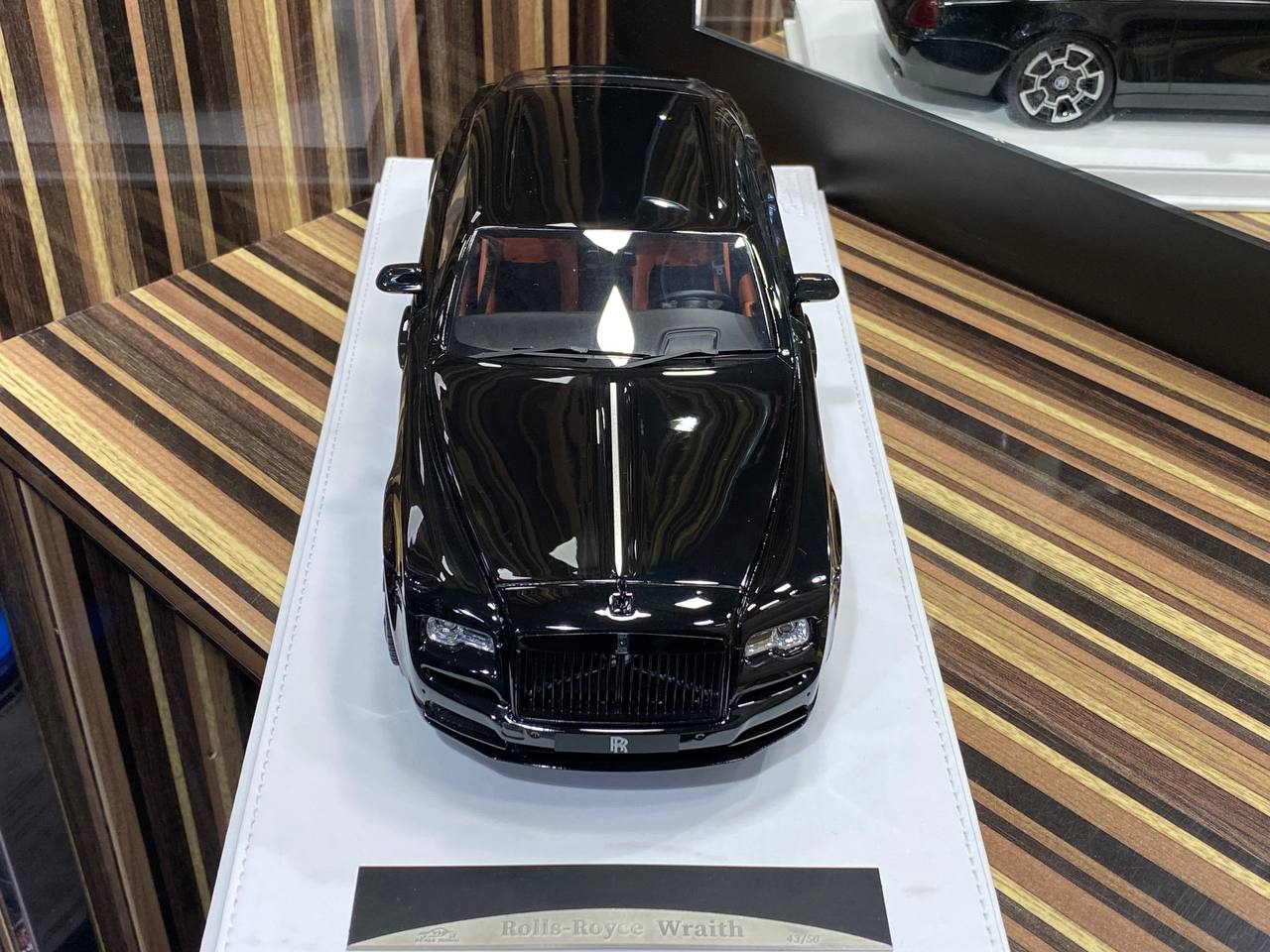 1/18 Rolls-Royce Wraith Black by VIP Models|Sold in Dturman.com Dubai UAE.