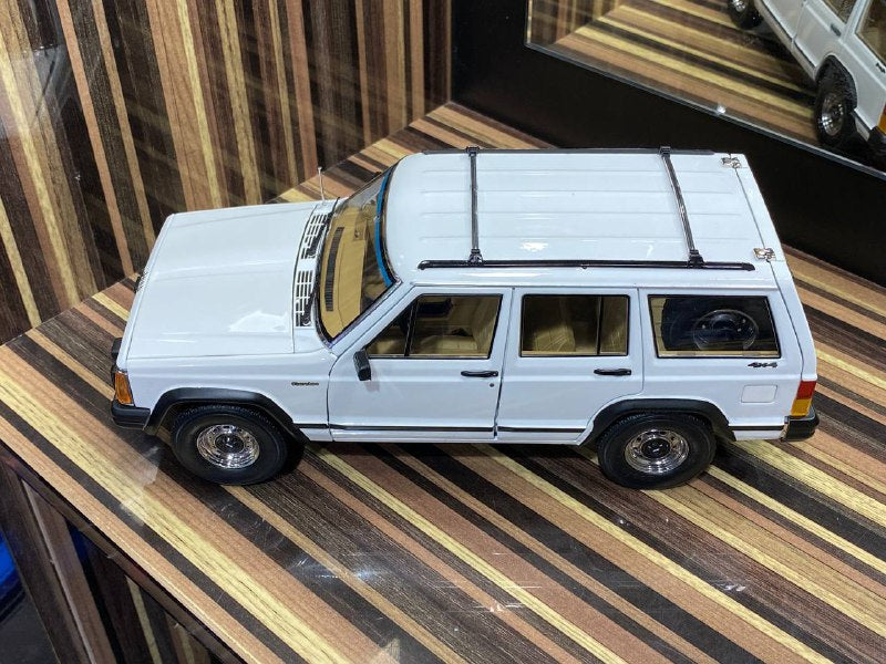 1/18 Jeep 1985 Cherokee White Model Car|Sold in Dturman.com Dubai UAE.