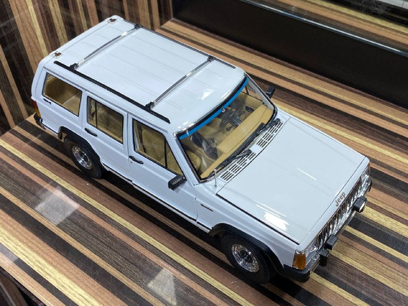 1/18 Jeep 1985 Cherokee White Model Car|Sold in Dturman.com Dubai UAE.