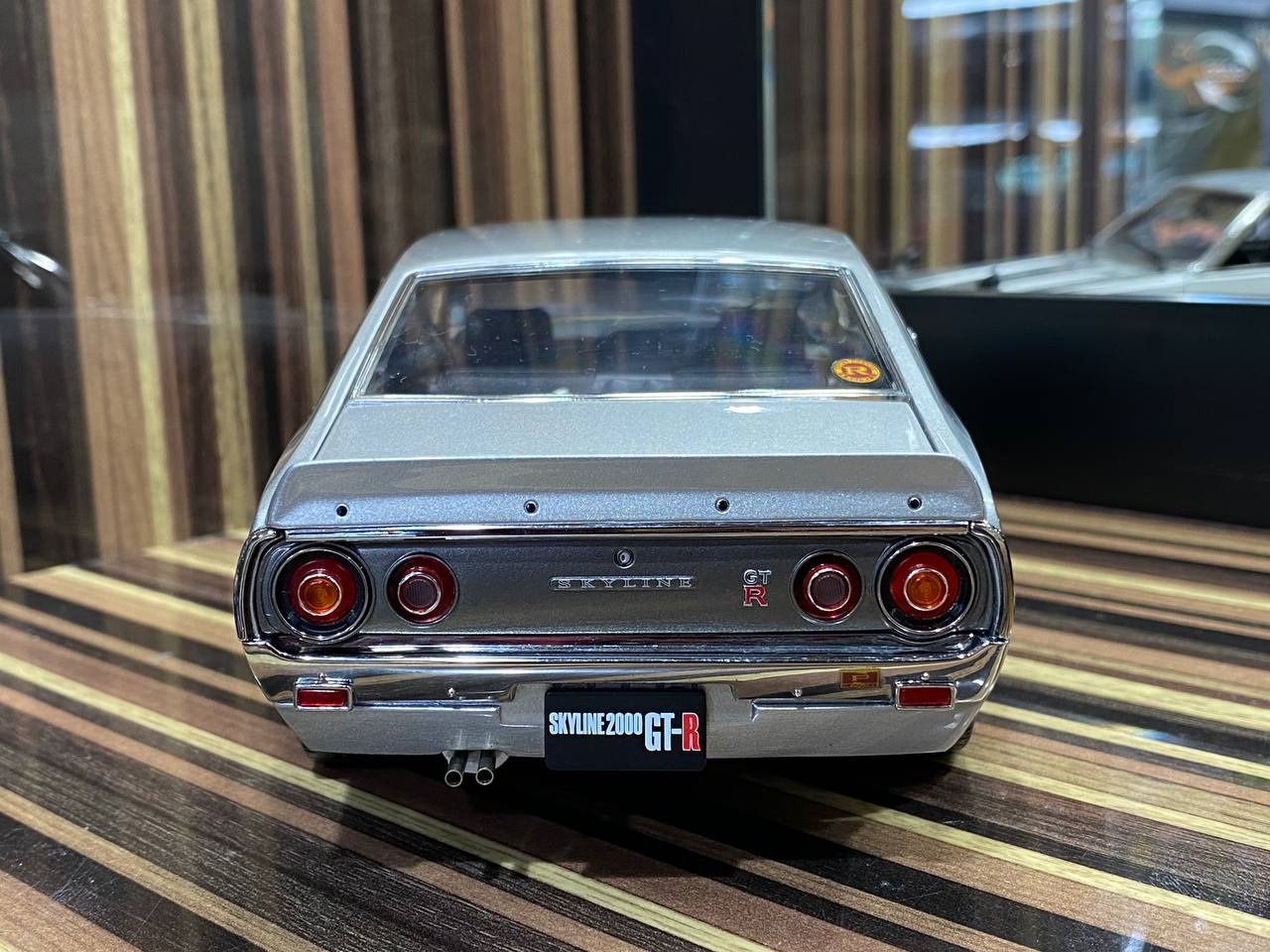 1/18 Diecast Nissan Skyline 2000 GT-R Kyosho Scale Model Car|Sold in Dturman.com Dubai UAE.