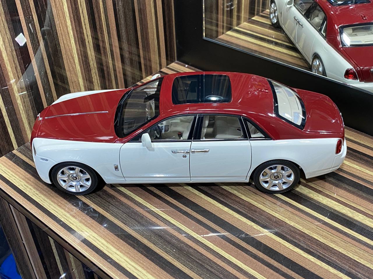 1/18 Diecast Rolls-Royce Ghost Kyosho Scale Model Car|Sold in Dturman.com Dubai UAE.