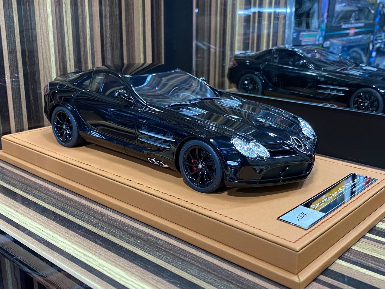 1/18 Diecast Mercedes-Benz SLR McLaren IVY Models Scale Model Car|Sold in Dturman.com Dubai UAE.