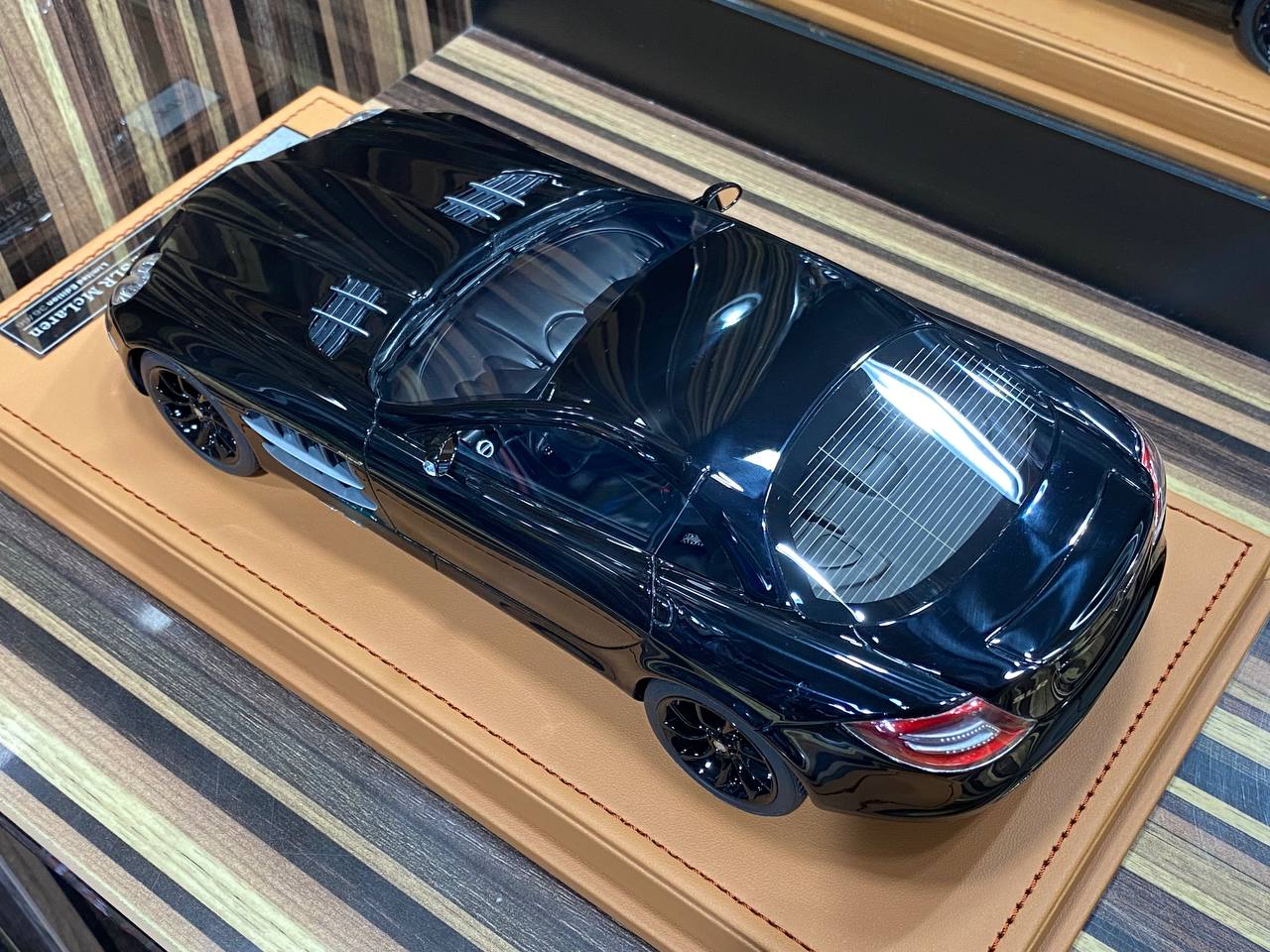 1/18 Diecast Mercedes-Benz SLR McLaren IVY Models Scale Model Car|Sold in Dturman.com Dubai UAE.