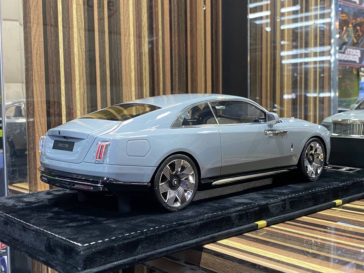 1/18 Rolls-Royce Spectre Strom Grey  Rolls-Royce Motor Cars|Sold in Dturman.com Dubai UAE.