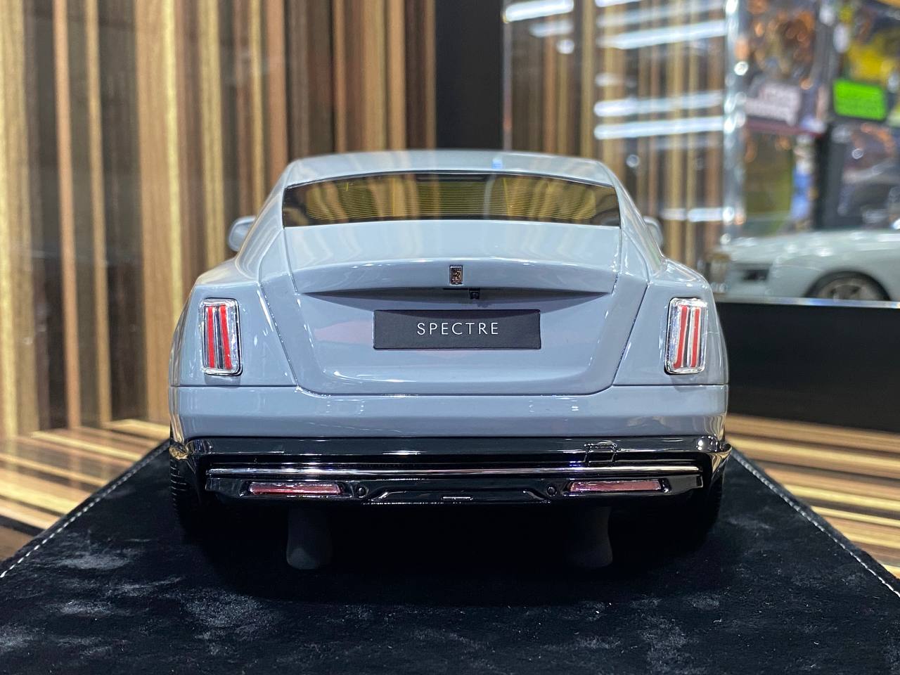 1/18 Rolls-Royce Spectre Strom Grey  Rolls-Royce Motor Cars|Sold in Dturman.com Dubai UAE.