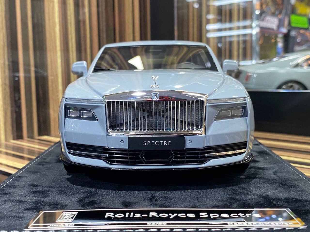 1/18 Rolls-Royce Spectre Strom Grey  Rolls-Royce Motor Cars|Sold in Dturman.com Dubai UAE.