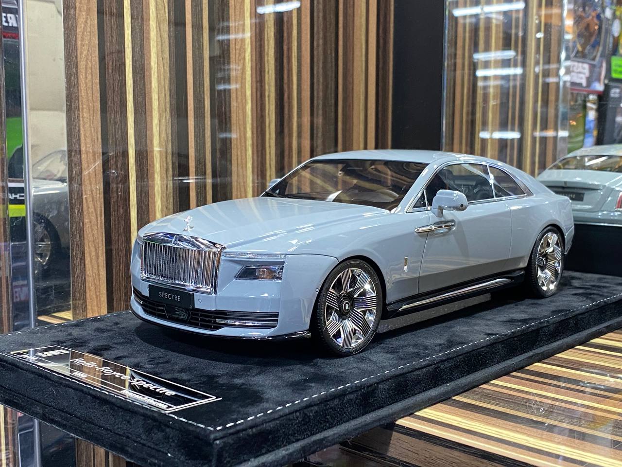 1/18 Rolls-Royce Spectre Strom Grey  Rolls-Royce Motor Cars|Sold in Dturman.com Dubai UAE.