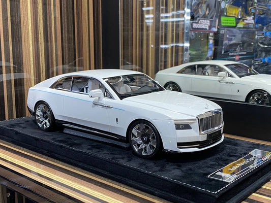 1/18 Rolls-Royce Spectre Pearl White Rolls-Royce Motor Cars|Sold in Dturman.com Dubai UAE.