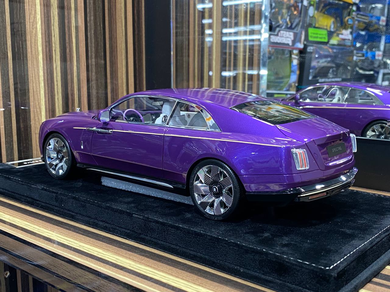 1/18 Rolls-Royce Spectre  Purple Rolls-Royce Motor Cars|Sold in Dturman.com Dubai UAE.