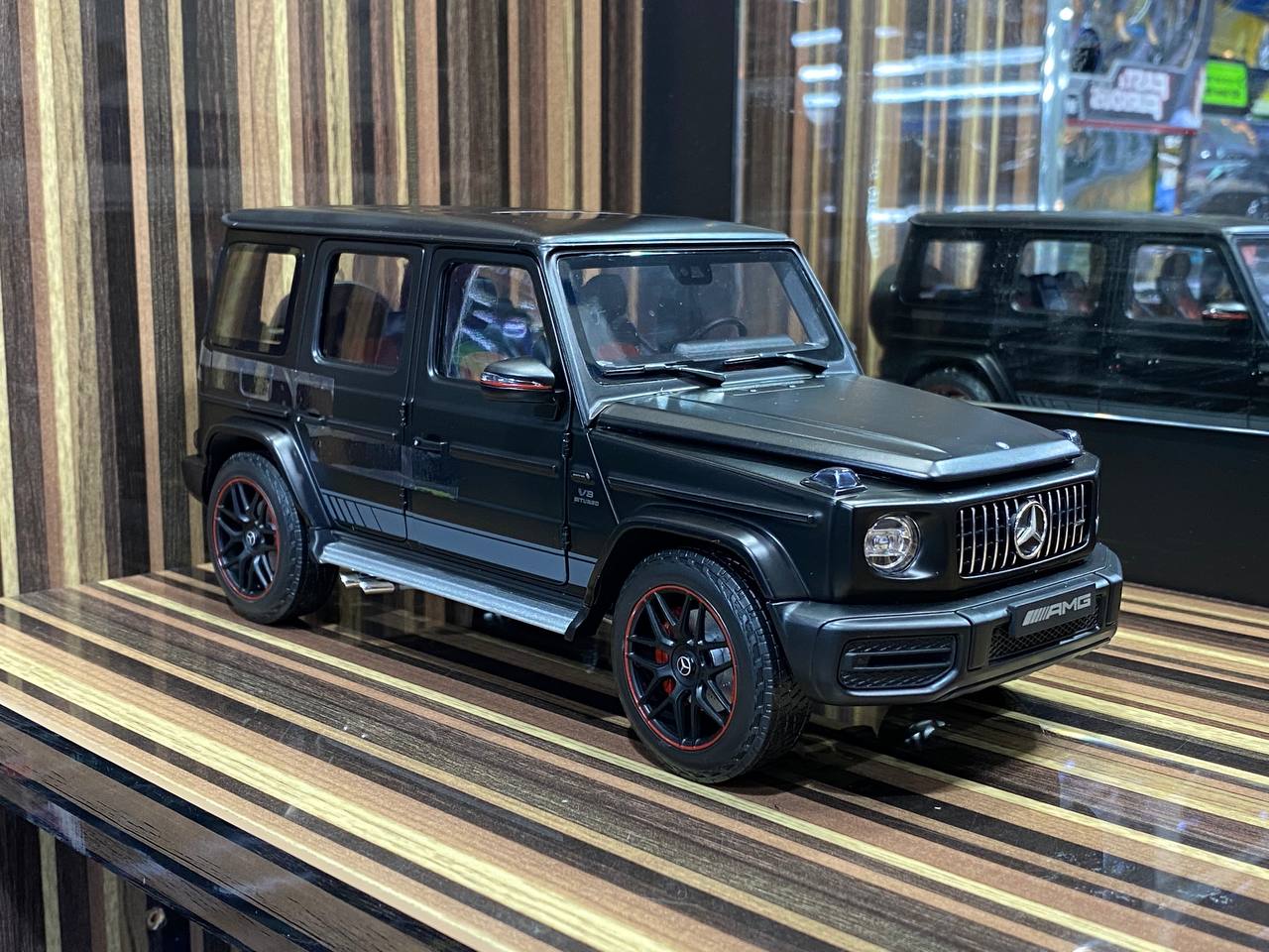 1/18 Mercedes Benz AMG G63 Red Interior 2018 Black by Mini Champs|Sold in Dturman.com Dubai UAE.