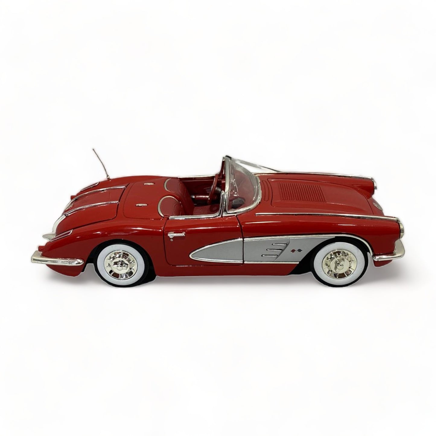 Motor Max Chevrolet CORVETTE RED 1958 1/18|Sold in Dturman.com Dubai UAE.