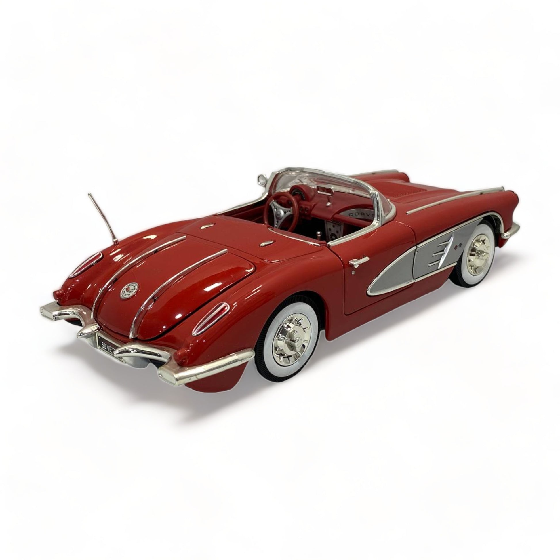 Motor Max Chevrolet CORVETTE RED 1958 1/18|Sold in Dturman.com Dubai UAE.