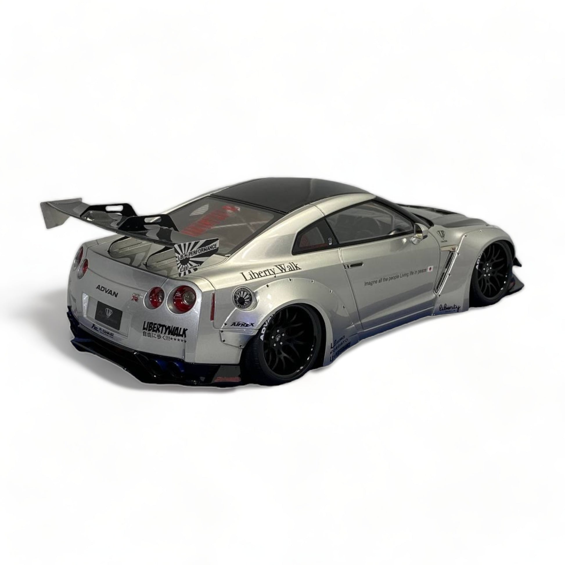 Nissan GT-R R35 LBWK LB*Performance Silver and Carbon by Make Up 1/18:|Sold in Dturman.com Dubai UAE.