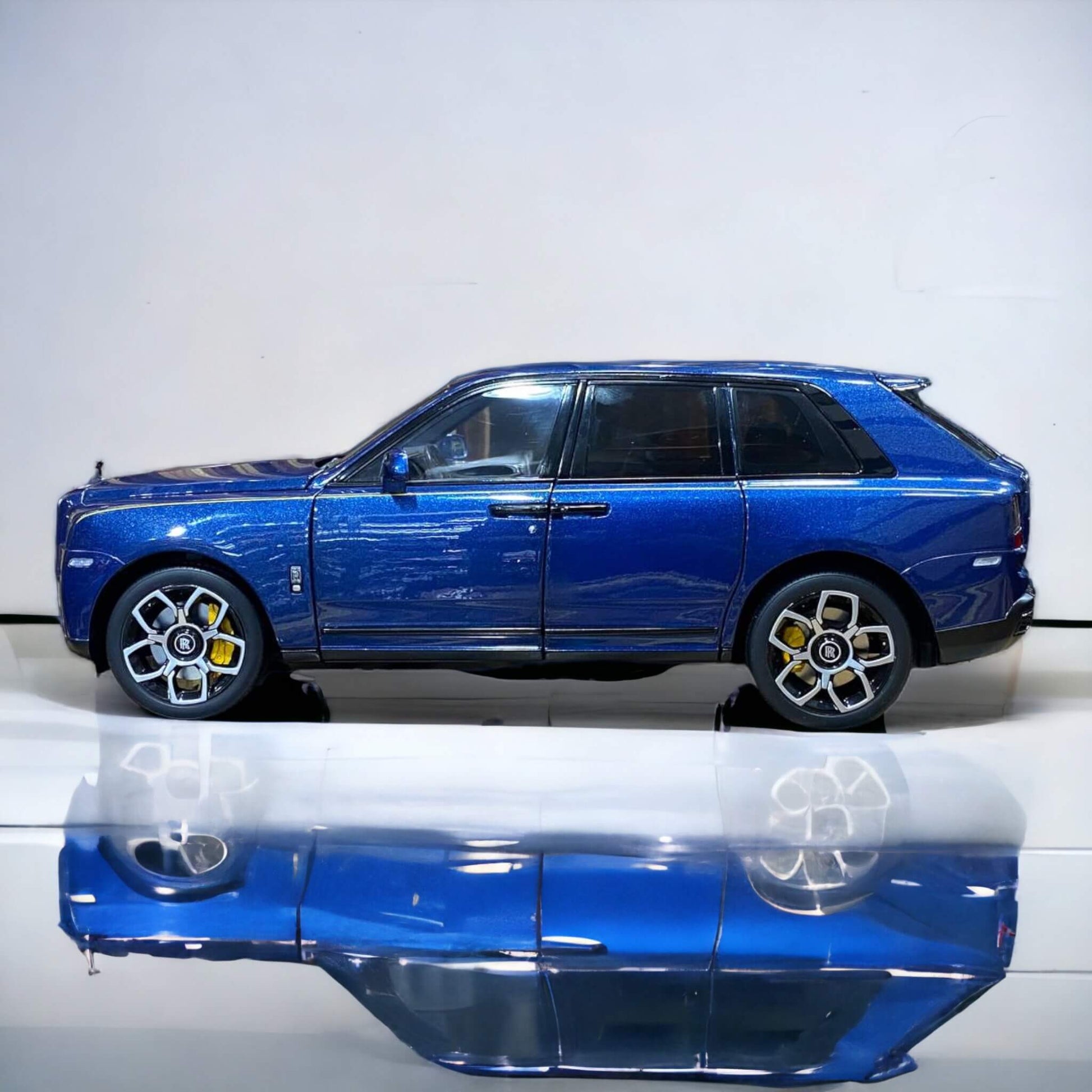 1/18 For Rolls Royce RR Cullinan BB Plum blossom Diecast Model Car Toys  Gifts Hobby Display Blue Display Collection Ornaments - AliExpress